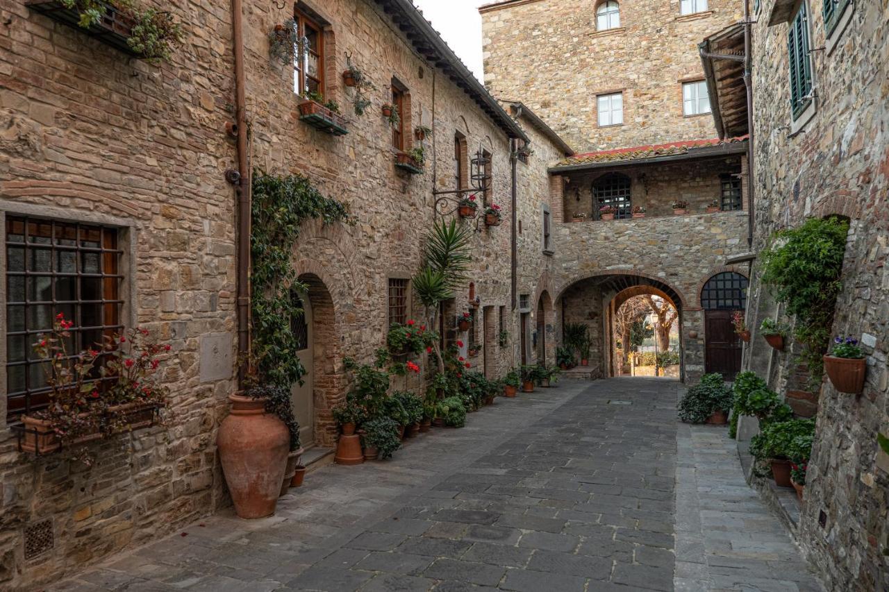 Old Medieval Apartment San Donato in Poggio Exterior foto